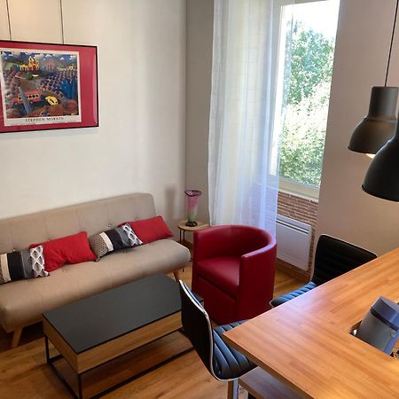 Duplex De La Republique Apartment Millau Luaran gambar